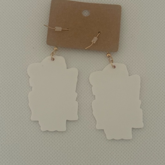 What Would Dolly Do? Earrings – Pink Acrylic Cowboy Hat Dangle – NWT - Picture 4 of 4